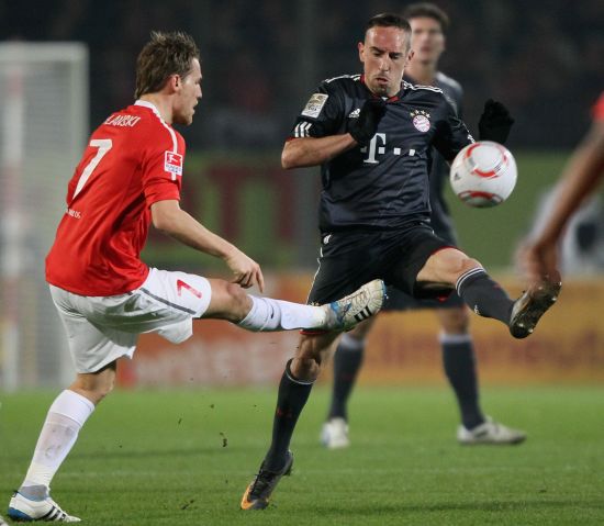 爱德华兹 爱德华兹